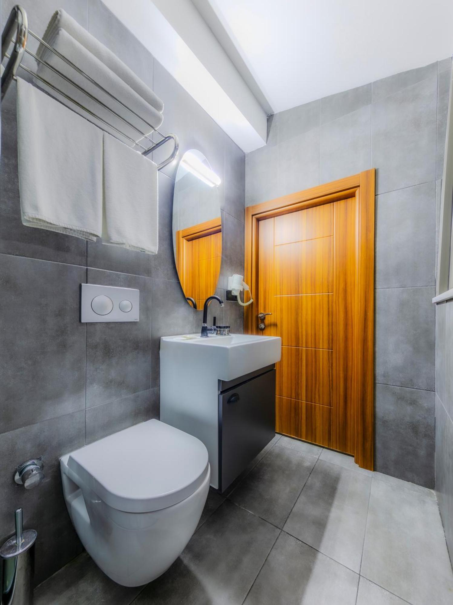 Med Airport Hotel Arnavutkoy المظهر الخارجي الصورة