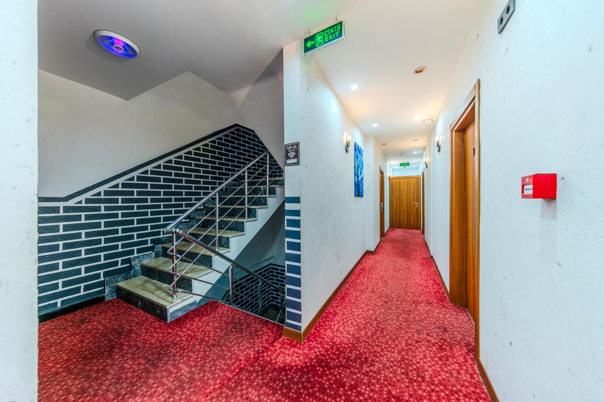 Med Airport Hotel Arnavutkoy المظهر الخارجي الصورة
